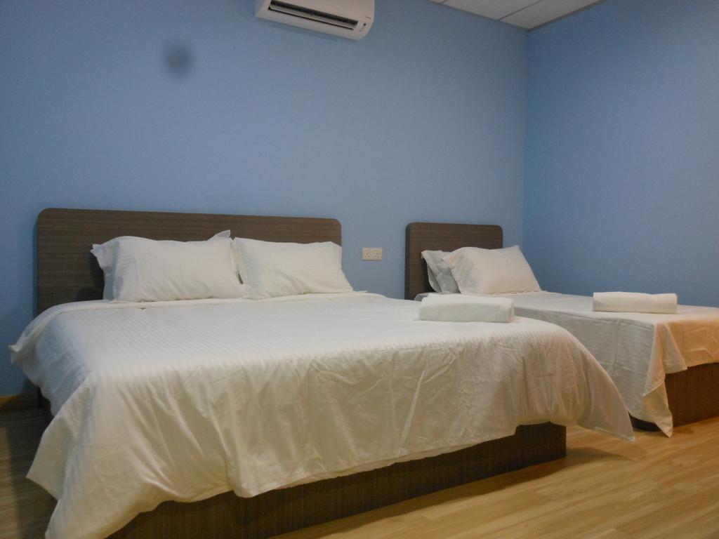 Eiman Homestay, Kluang Bagian luar foto